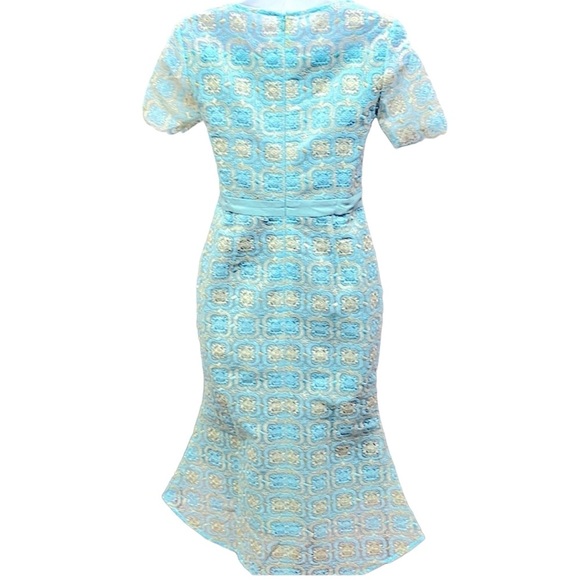 Metisu Mermaid Hem Embroidered Design Dress - Picture 3 of 4